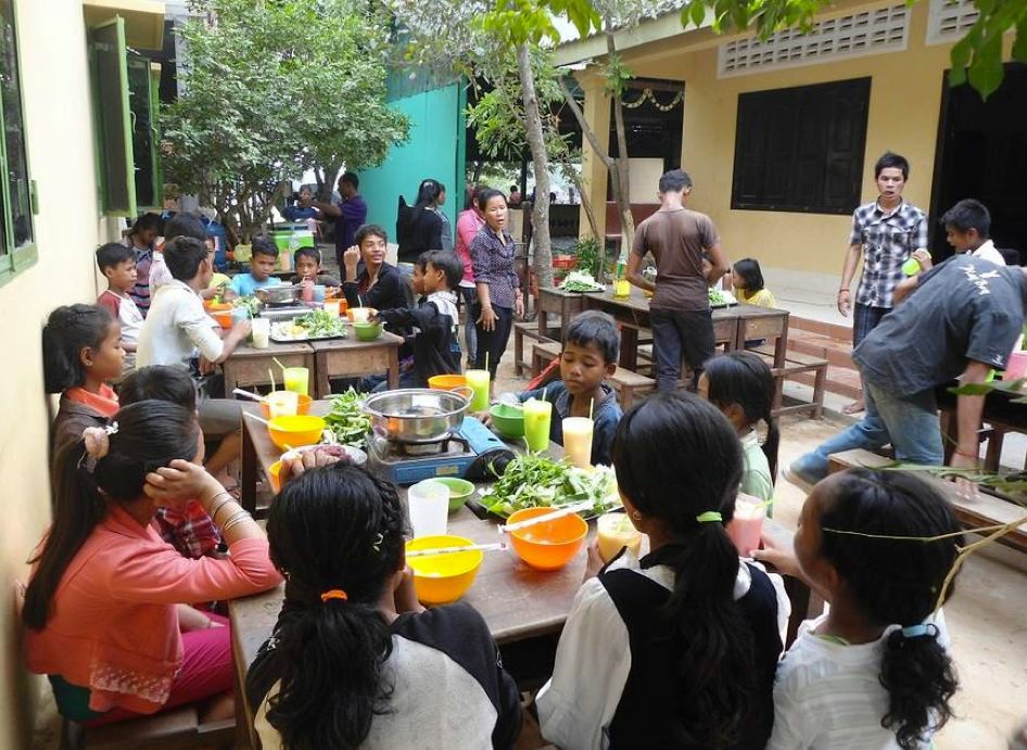 kaleidoscope child foundation Cambodia Volunteer Trip 2013